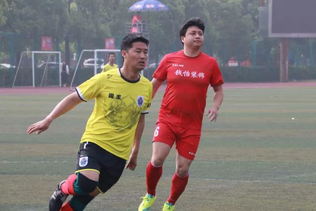 文莱王子足球运动员离开泰超球队，仍在寻找新东家